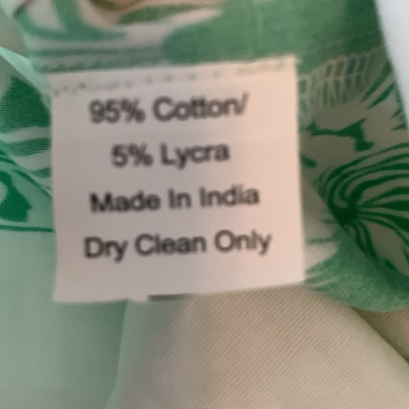 Women’s Sheridan French Cotton Blend Blouse White & Green w/Zebra Design Sz. S - Picture 9 of 9